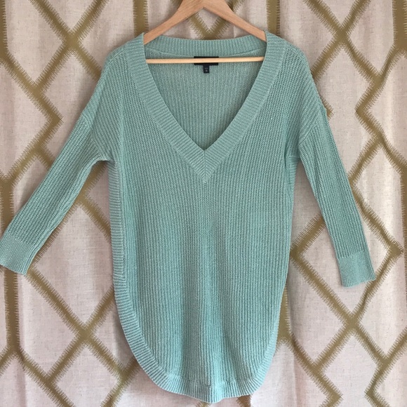 Express Sweater - Picture 3 of 5